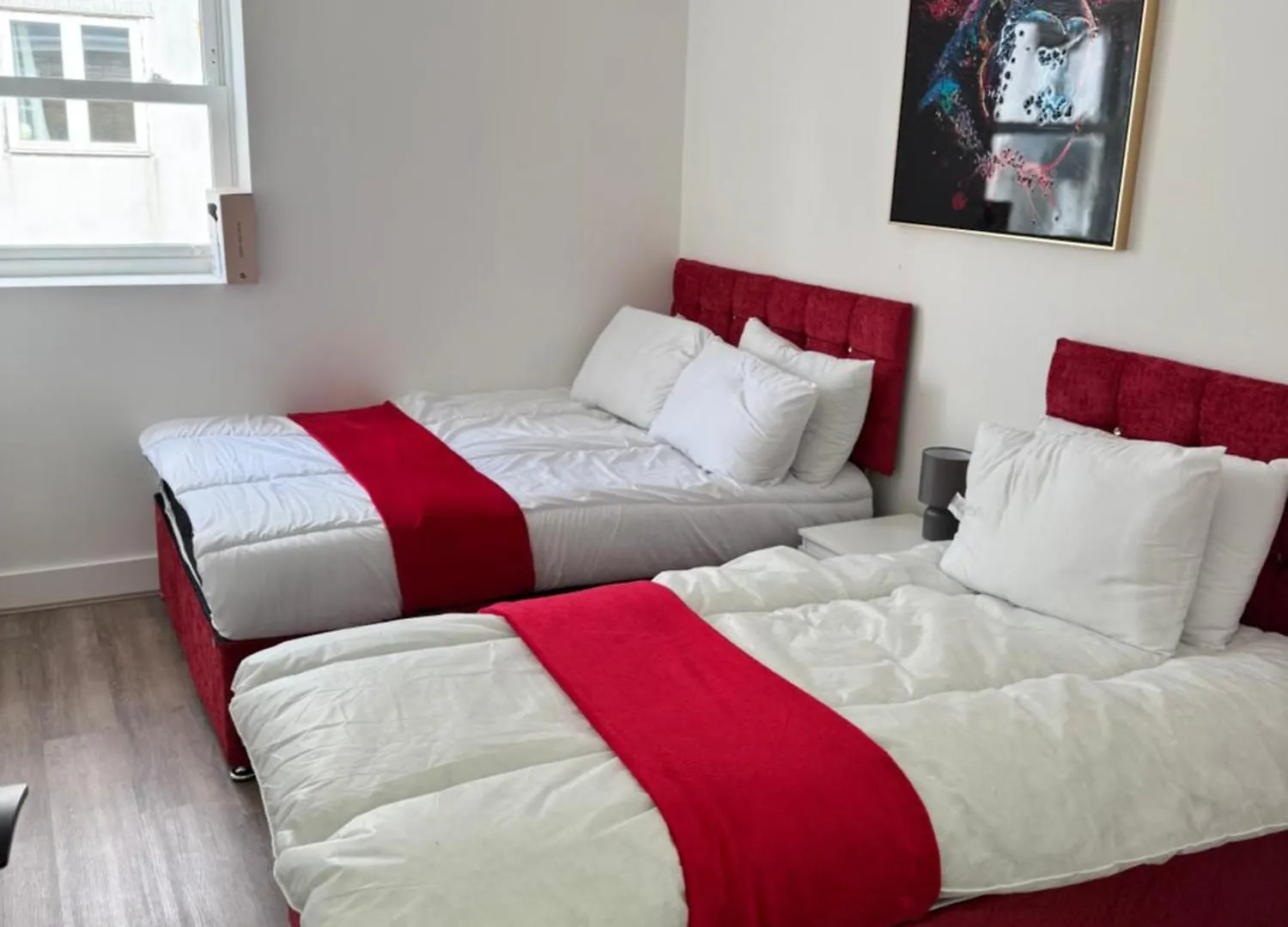 Urban And Trendy Stratford Property Sleeps 8 Free Parking Wifi London